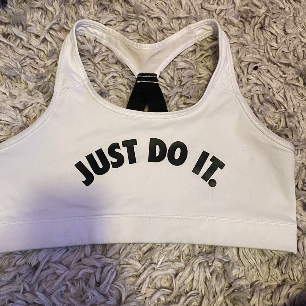 nike sports bra